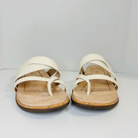 Vionic sandals Women's  us 9 color Cream - Picture 5 of 11